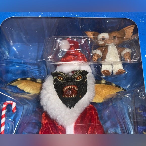 NECA Ultimate Santa Stripe & Gizmo & Winter Gremlins 2 Pack Set 1 Action Figures - Picture 5 of 15